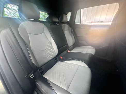 Used 2026 Volkswagen Tiguan SE R-Line AWD/4WD image 28