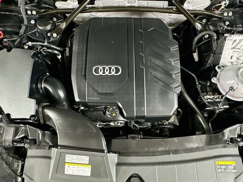 Used 2023 Audi Q5 2.0T Premium w/ Convenience Package AWD/4WD image 13