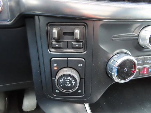 Used 2025 Ford F150 Raptor image 34