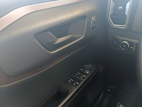 Used 2025 Ford Bronco Sport Outer Banks w/ Outer Banks Tech Package+ AWD/4WD image 29