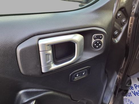 Used 2021 Jeep Wrangler Unlimited Rubicon image 19