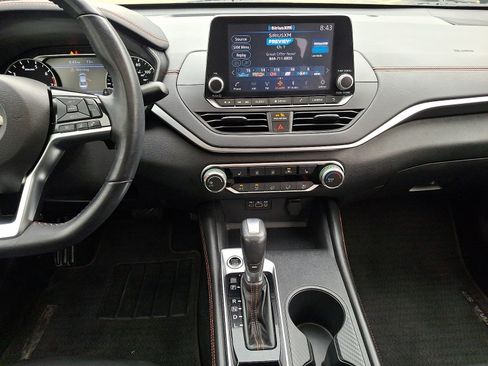 Used 2020 Nissan Altima 2.5 SR w/ Premium Package FWD image 15
