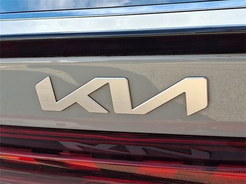 Used 2024 Kia K5 GT-Line image 29