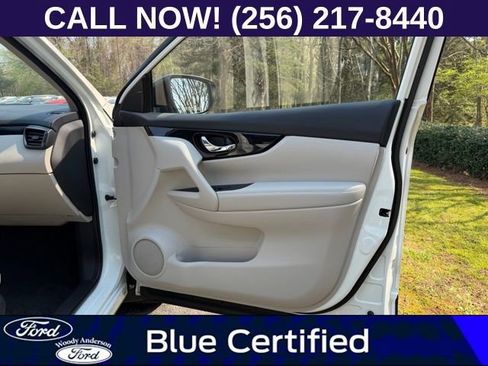 Used 2022 Nissan Rogue Sport SV FWD image 27