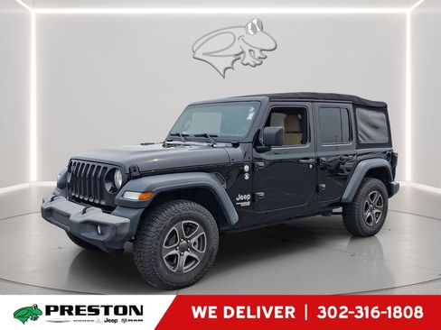 Used 2018 Jeep Wrangler Unlimited Sport S AWD/4WD image 1