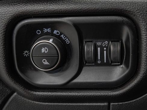 Used 2024 RAM 3500 Laramie w/ Night Edition AWD/4WD image 28