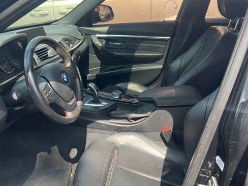 Used 2018 BMW 330i Sedan RWD image 8