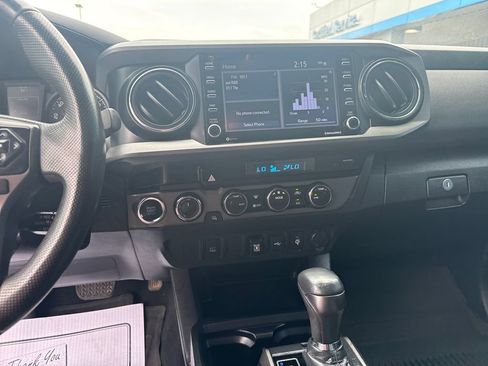 Used 2021 Toyota Tacoma TRD Off-Road AWD/4WD image 20