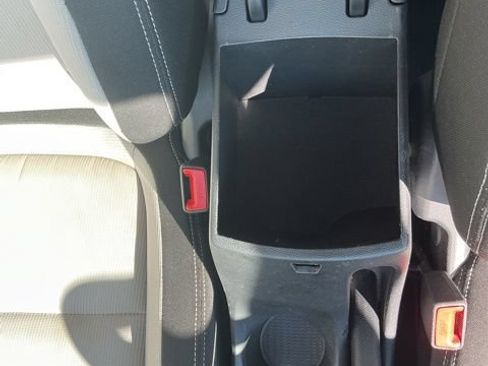 Certified 2024 Hyundai Venue SEL FWD image 27