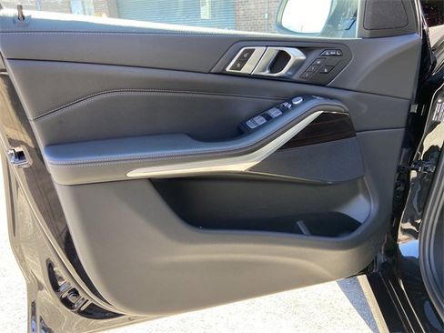 Certified 2023 BMW X7 xDrive40i w/ Parking Assistance Package image 22