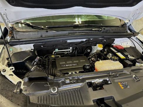 Used 2019 Chevrolet Trax LT w/ Driver Confidence Package image 21