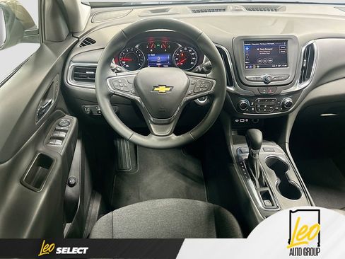 Used 2023 Chevrolet Equinox LT image 21