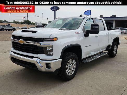 Used 2025 Chevrolet Silverado 2500 LT AWD/4WD image 1