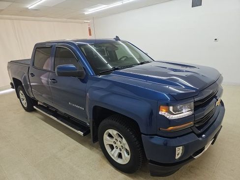Used 2017 Chevrolet Silverado 1500 LT w/ All Star Edition AWD/4WD image 30