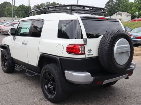 Used 2010 Toyota FJ Cruiser 4WD image 4