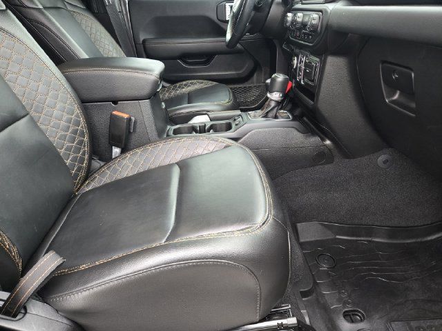 Used 2021 Jeep Wrangler Unlimited Sahara AWD/4WD image 13