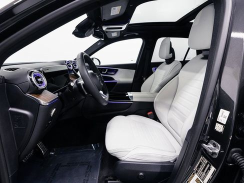 Certified 2026 Mercedes-Benz GLC 300 4MATIC image 8