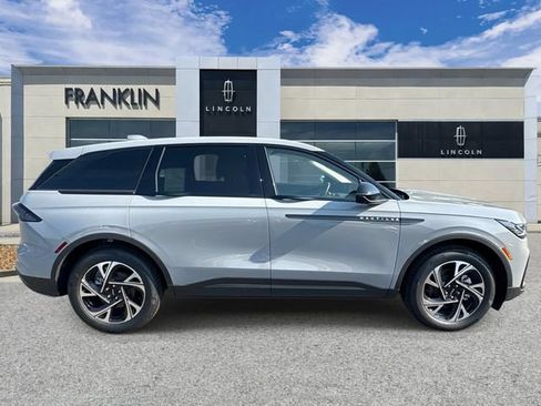 New 2026 Lincoln Nautilus Premier w/ Jet Appearance Package AWD/4WD image 8