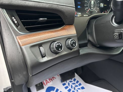 Used 2018 Cadillac Escalade Luxury image 14