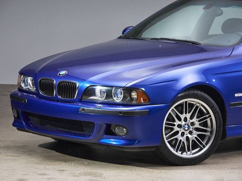 Used 2002 BMW M5 RWD image 13