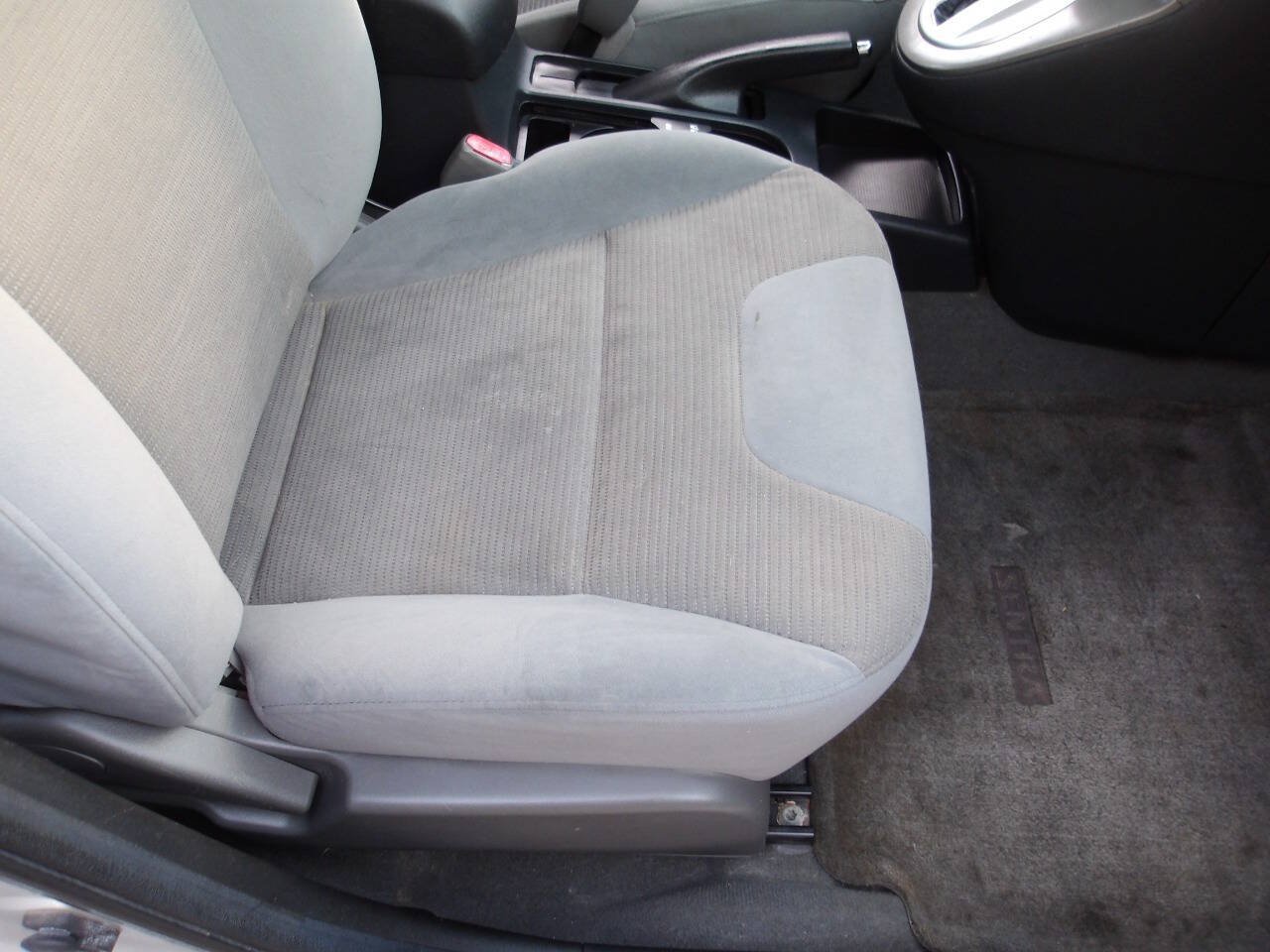 Used 2010 Nissan Sentra 2.0 S FWD image 19