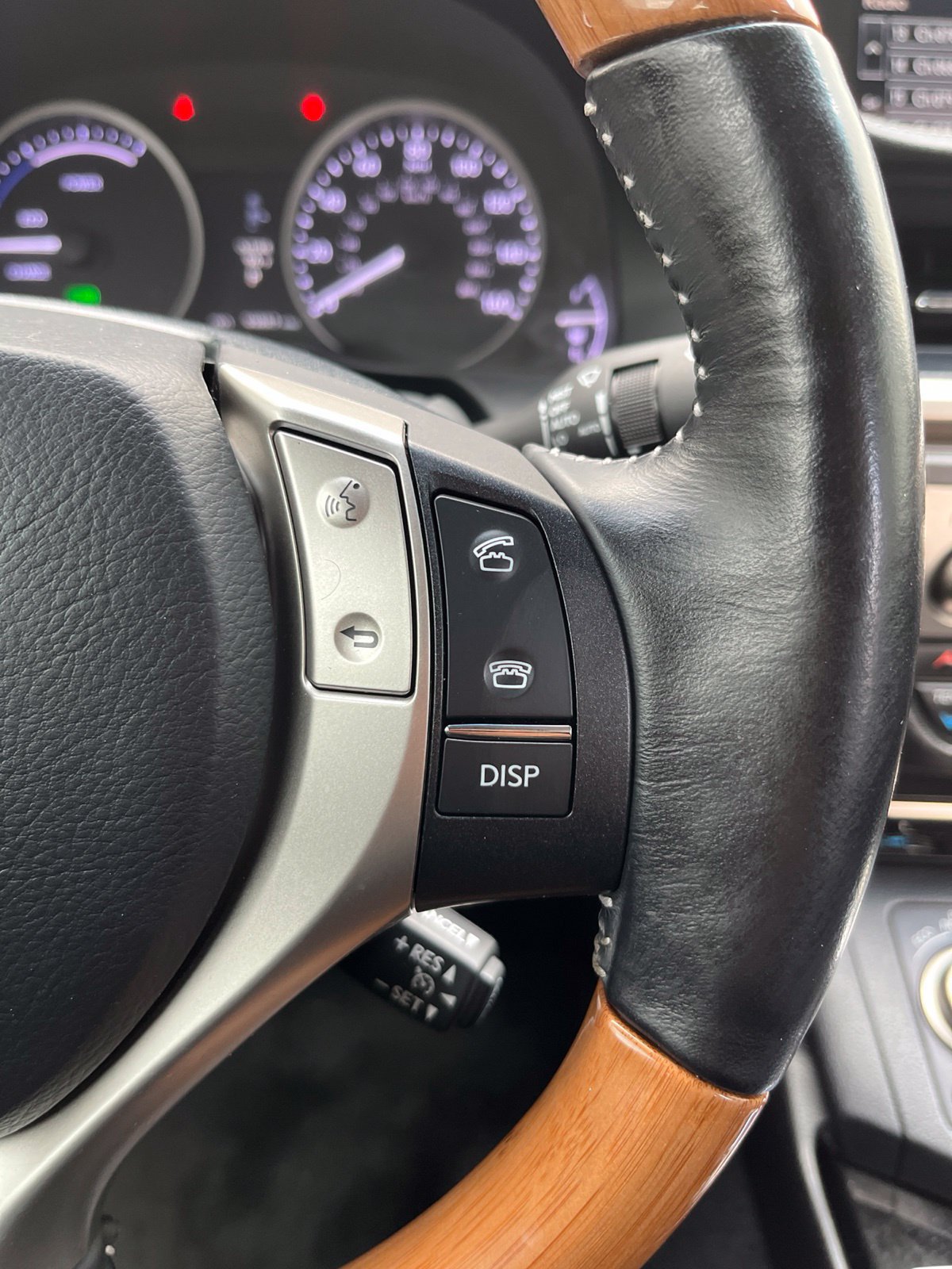 Used 2015 Lexus ES 300h w/ Navigation System Package FWD image 21