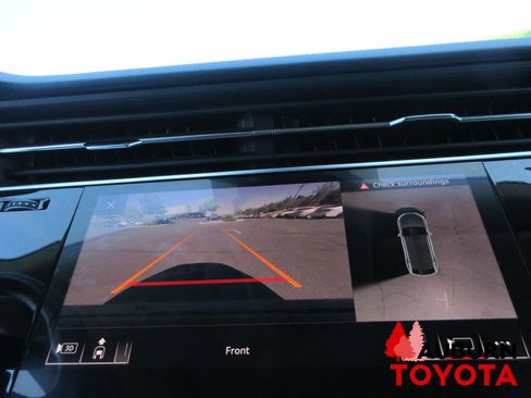 Used 2019 Audi Q8 Prestige AWD/4WD image 42