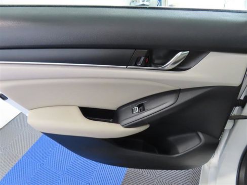 Used 2021 Honda Accord LX image 28
