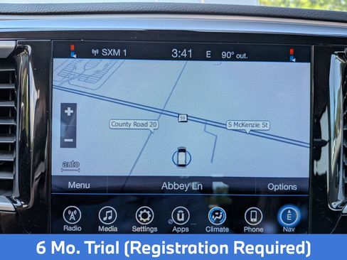 Used 2017 Chrysler Pacifica Touring w/ Tire & Wheel Group FWD image 25