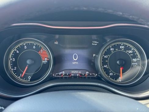 Used 2022 Jeep Cherokee Trailhawk w/ Premium Leather Package AWD/4WD image 33
