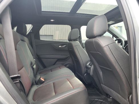 Used 2025 Chevrolet Blazer RS w/ Enhanced Convenience Package image 11
