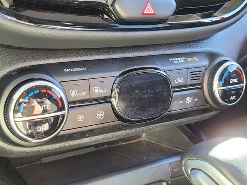 Used 2024 Kia Soul GT-Line w/ GT-Line Technology Package image 21