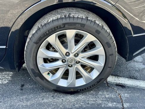 Used 2017 Buick Envision Premium image 32