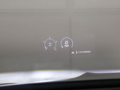 Used 2023 Mercedes-Benz GLE 450 4MATIC w/ AMG Line Exterior image 42