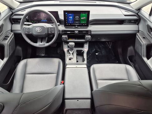 Used 2026 Toyota RAV4 XLE Premium AWD/4WD image 5