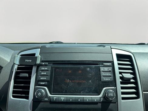 Used 2017 Nissan Frontier SV w/ SV Value Truck Package AWD/4WD image 15