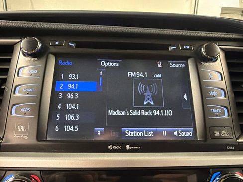 Used 2015 Toyota Highlander Limited AWD/4WD image 11