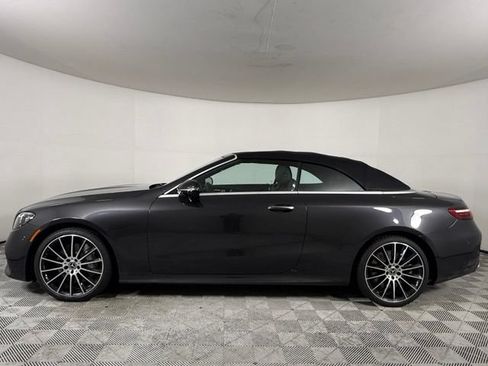 Used 2022 Mercedes-Benz E 450 4MATIC Cabriolet image 3