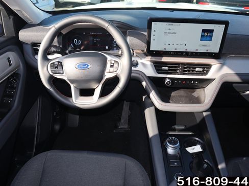 Used 2025 Ford Explorer Active image 14