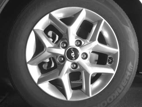 Used 2025 Kia Soul LX w/ LX Technology Package FWD image 19