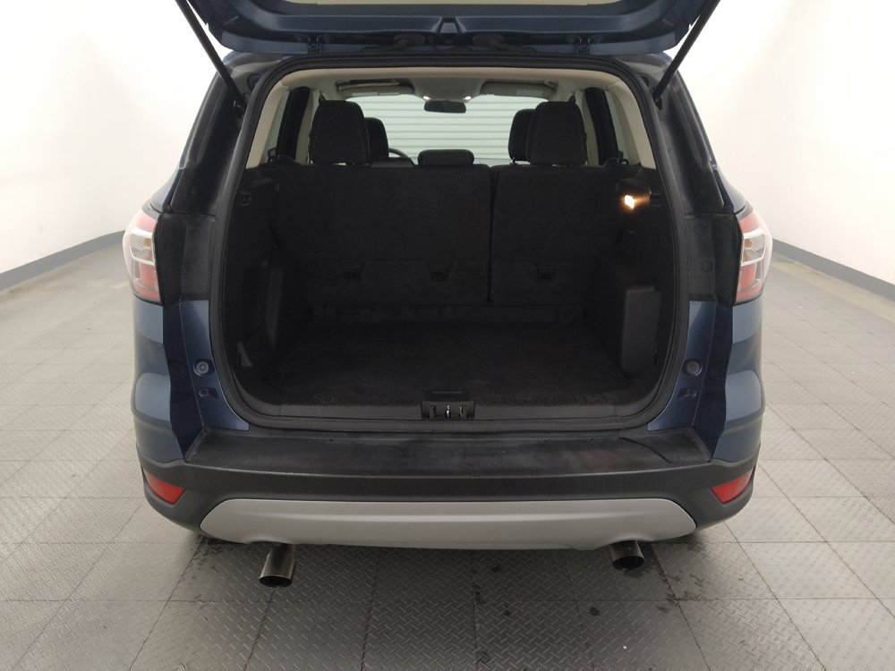 Used 2018 Ford Escape SE FWD image 29