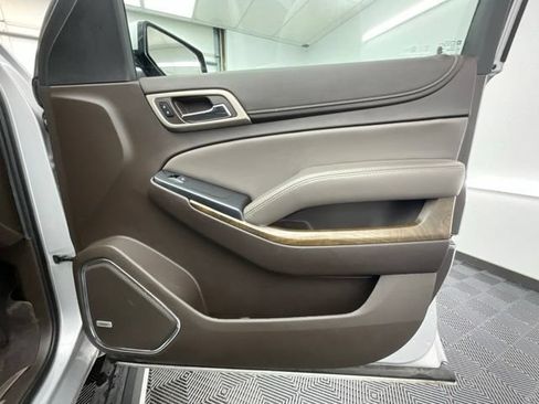 Used 2019 GMC Yukon XL Denali w/ Denali Ultimate Package AWD/4WD image 17