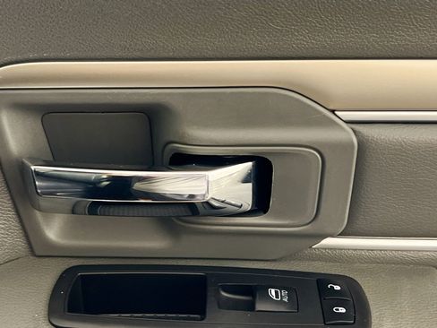 Used 2019 RAM 1500 Big Horn image 31