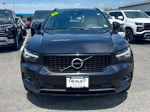 Used 2020 Volvo XC40 T5 R-Design w/ Protection Package Premier AWD/4WD image 2