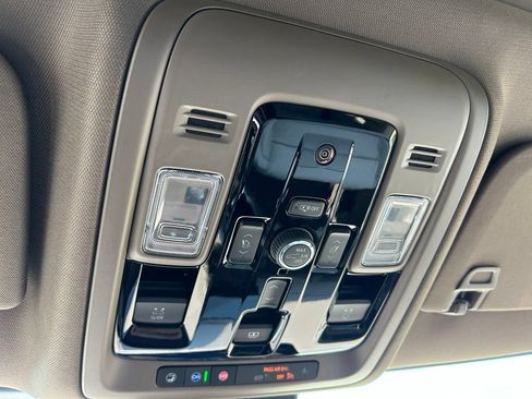 Used 2026 GMC Yukon XL Denali w/ Sun & Power Step Package AWD/4WD image 65