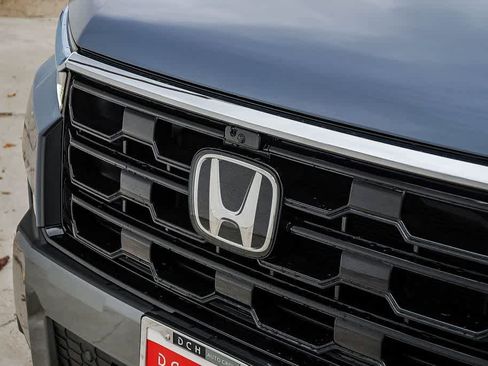 New 2026 Honda Pilot Touring image 9