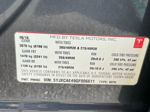 Used 2016 Tesla Model X Performance image 31