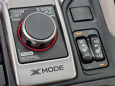 Used 2022 Subaru Forester Limited image 25