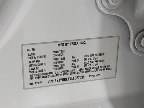 Used 2020 Tesla Model Y Long Range image 37