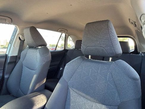 Certified 2025 Toyota RAV4 XLE FWD image 21